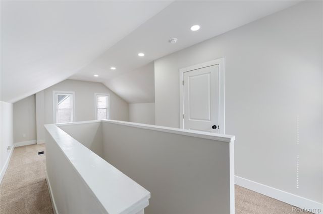 20640 Fleetwood Drive, Harper Woods, MI 48225