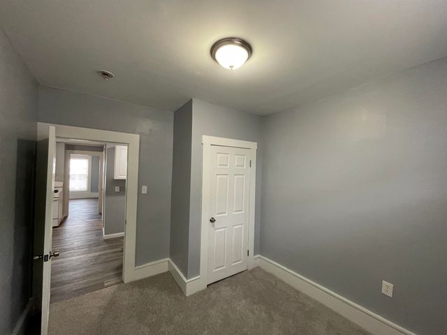 412 Manchester Street, Manchester, NH 03103