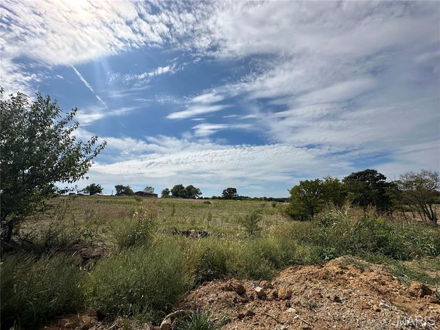 4305 Whispering Woods Road, Farmington, MO 63640