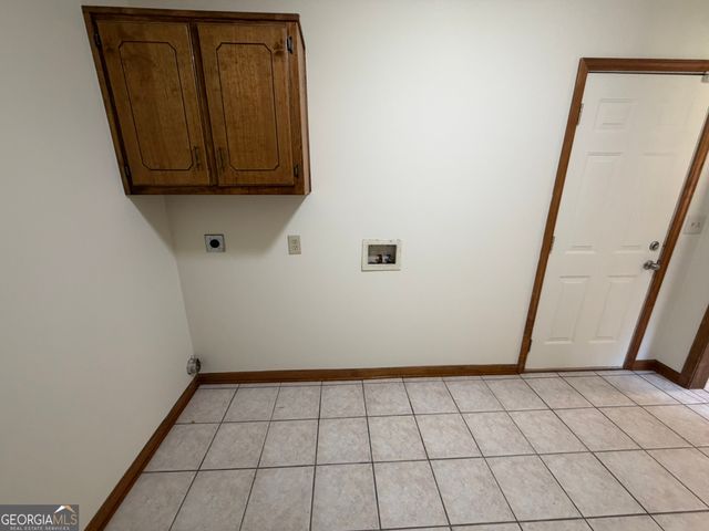 2939 H D Atha Road, Covington, GA 30014