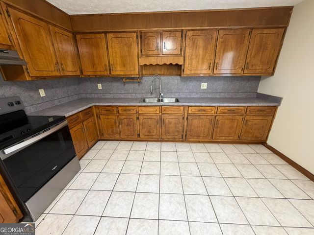 2939 H D Atha Road, Covington, GA 30014