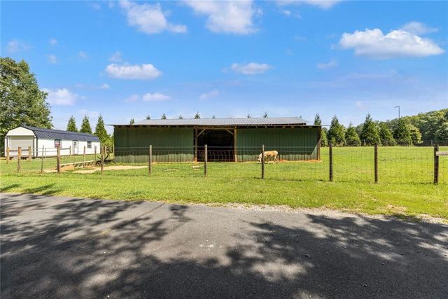 1064 Chappell Mill Road, Milner, GA 30257