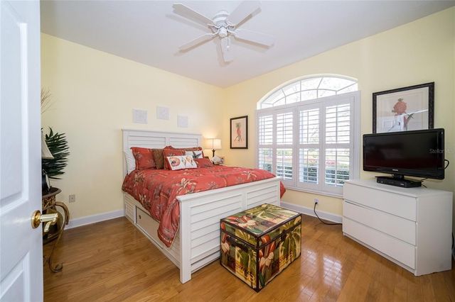 18002 FOREST RETREAT LANE, Tampa, FL 33647