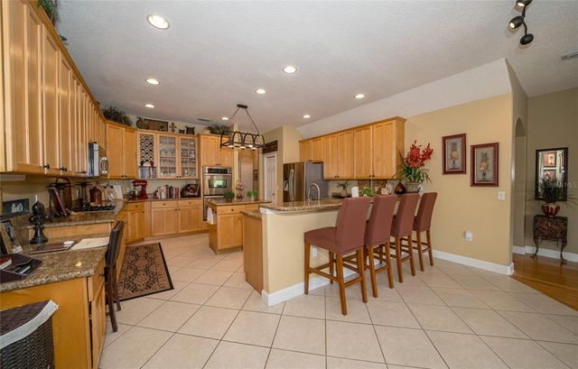 18002 FOREST RETREAT LANE, Tampa, FL 33647