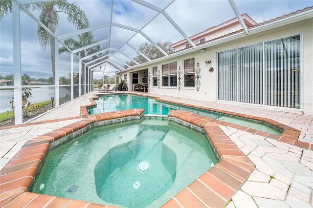 18002 FOREST RETREAT LANE, Tampa, FL 33647