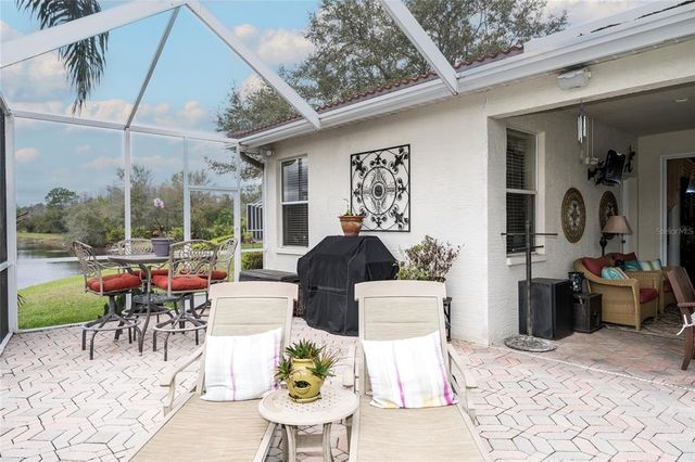 18002 FOREST RETREAT LANE, Tampa, FL 33647