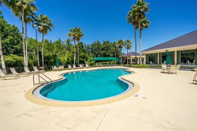 18002 FOREST RETREAT LANE, Tampa, FL 33647