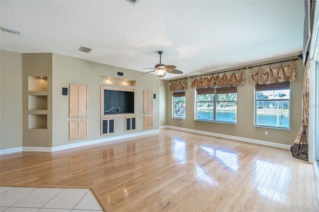 18002 FOREST RETREAT LANE, Tampa, FL 33647