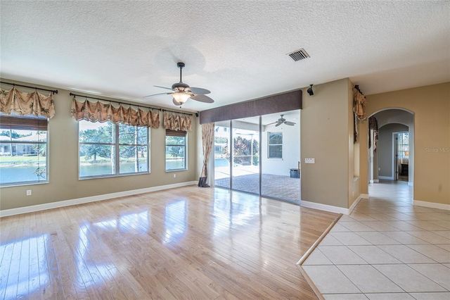 18002 FOREST RETREAT LANE, Tampa, FL 33647