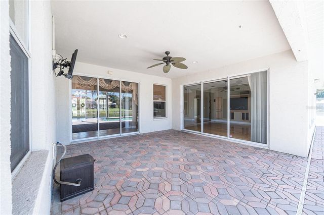 18002 FOREST RETREAT LANE, Tampa, FL 33647
