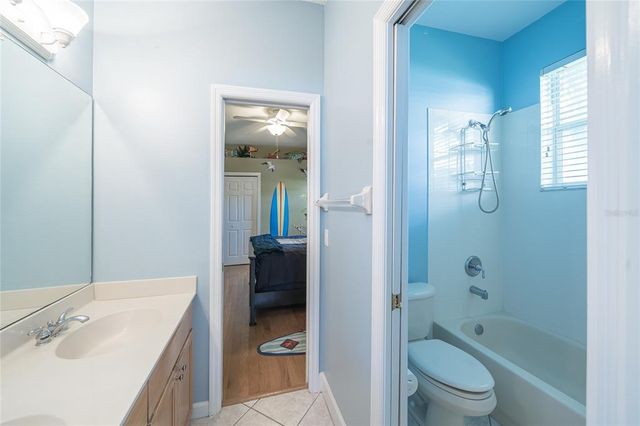 18002 FOREST RETREAT LANE, Tampa, FL 33647