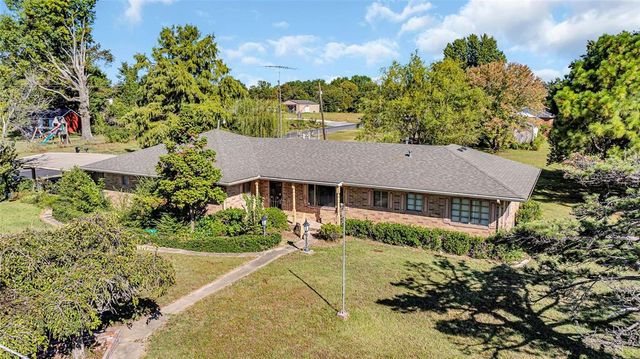 1200 E Smith, Stratford, OK 74872