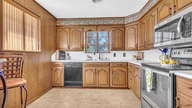 1200 E Smith, Stratford, OK 74872