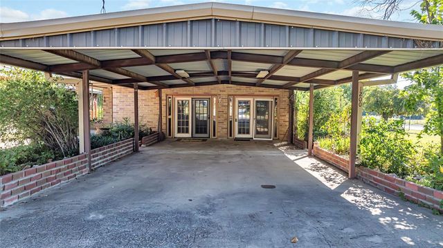 1200 E Smith, Stratford, OK 74872