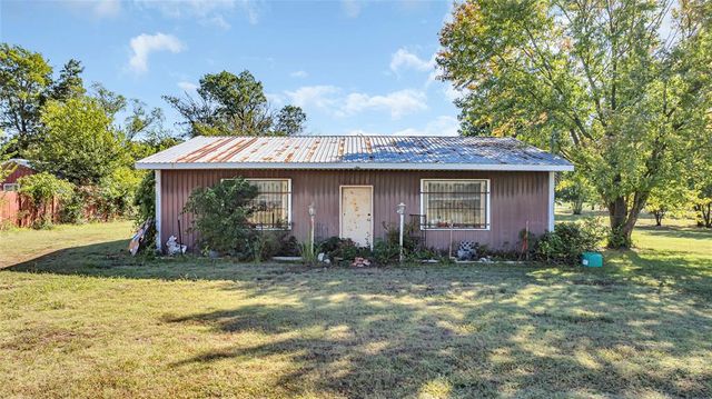 1200 E Smith, Stratford, OK 74872