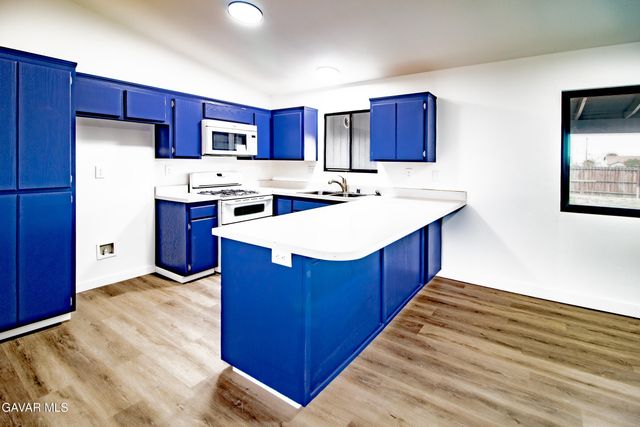 9021 Columbine Avenue, California City, CA 93505