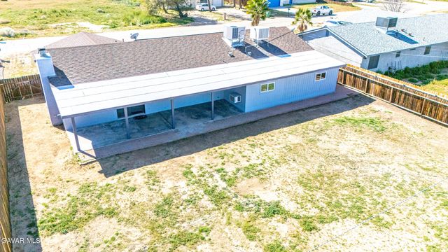 9021 Columbine Avenue, California City, CA 93505