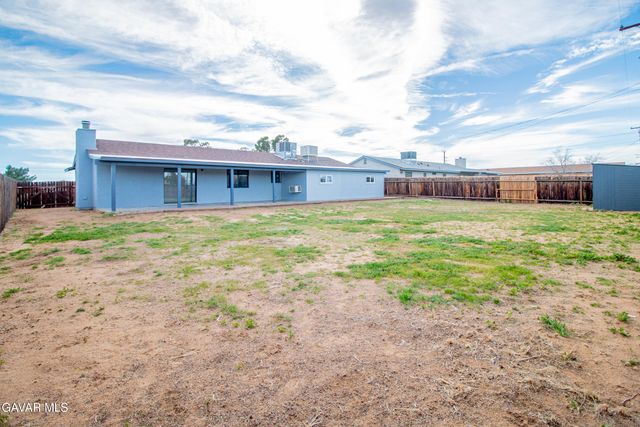 9021 Columbine Avenue, California City, CA 93505