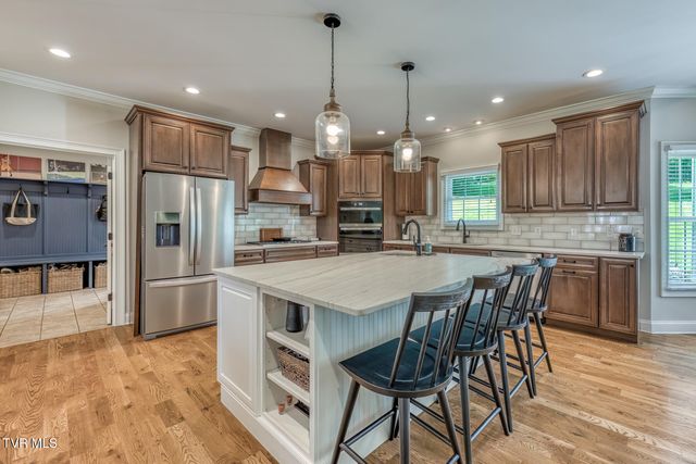 1348 Cattail Point, Johnson City, TN 37601