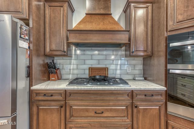 1348 Cattail Point, Johnson City, TN 37601