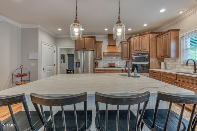 1348 Cattail Point, Johnson City, TN 37601