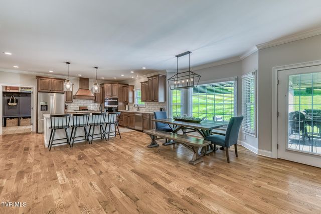 1348 Cattail Point, Johnson City, TN 37601