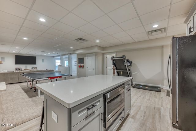 1348 Cattail Point, Johnson City, TN 37601