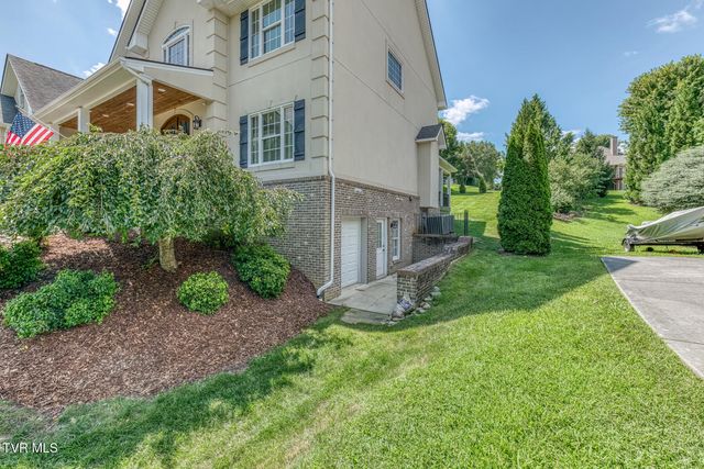 1348 Cattail Point, Johnson City, TN 37601