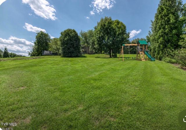 1348 Cattail Point, Johnson City, TN 37601