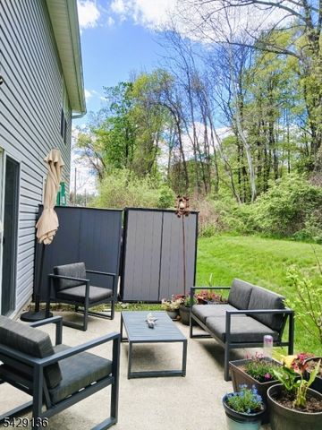 26 Beechmont Ter, Hardyston Twp., NJ 07419