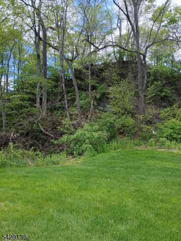 26 Beechmont Ter, Hardyston Twp., NJ 07419