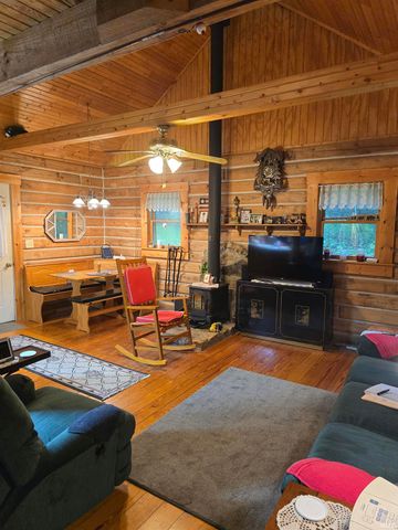 3471 N Shamrock Lane, Birdseye, IN 47513