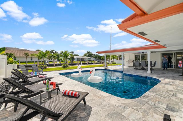 2760 NE 7TH Street, Pompano Beach, FL 33062