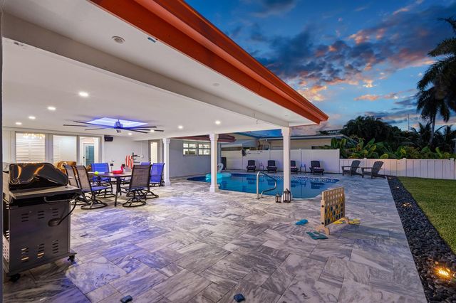 2760 NE 7TH Street, Pompano Beach, FL 33062