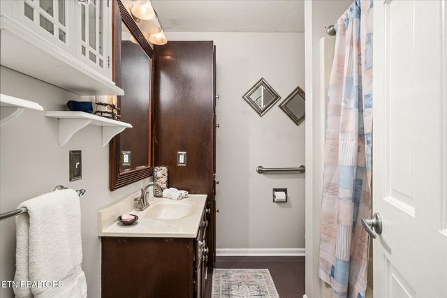 194 River Run Drive, Crossville, TN 38555