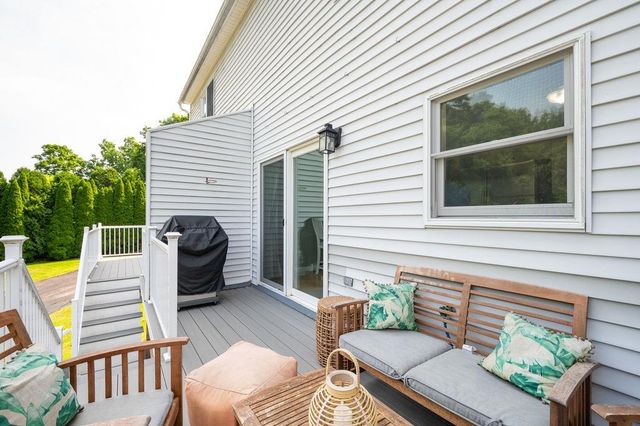 320 Portsmouth Avenue, Greenland, NH 03840