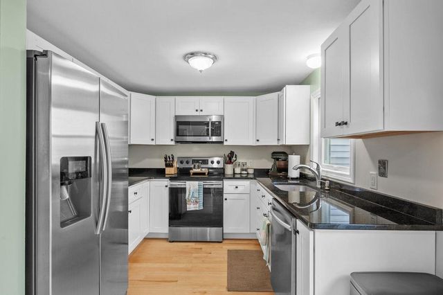 320 Portsmouth Avenue, Greenland, NH 03840