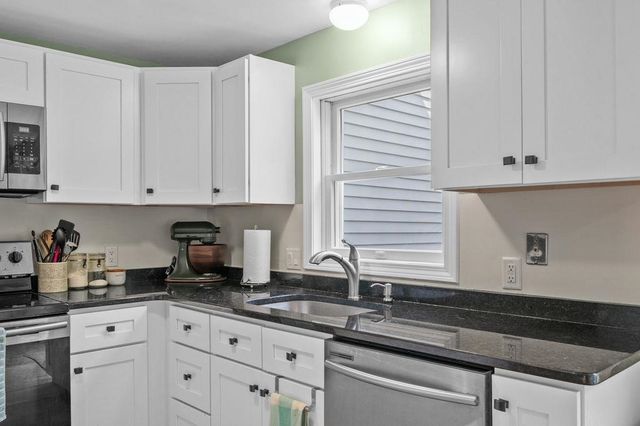 320 Portsmouth Avenue, Greenland, NH 03840