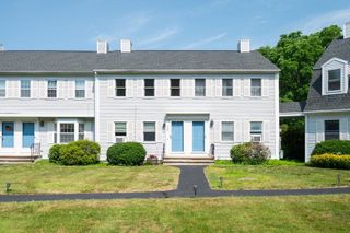 320 Portsmouth Avenue, Greenland, NH 03840
