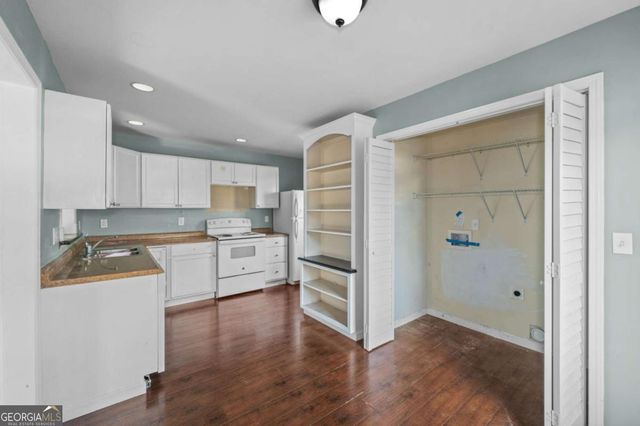 1894 Benson Avenue SE, Smyrna, GA 30080