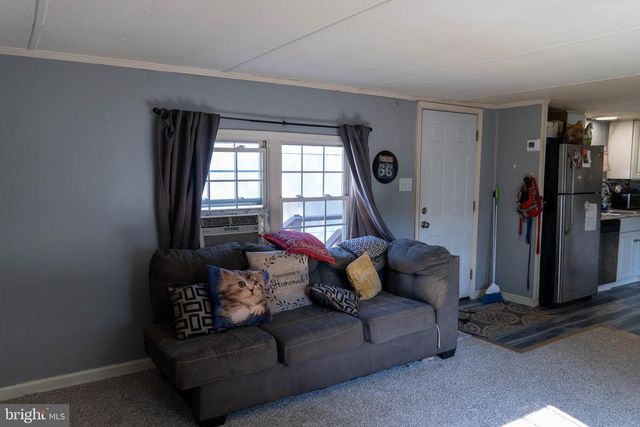 11 KENNEDY DR, Fairless Hills, PA 19030