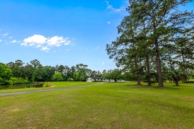 9778 Florida-Georgia Highway, Havana, FL 32333