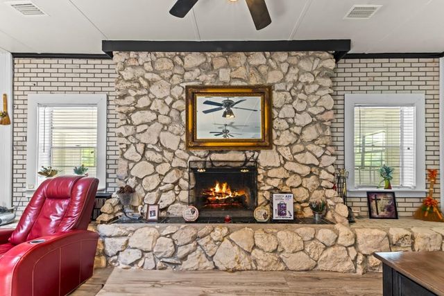 9778 Florida-Georgia Highway, Havana, FL 32333