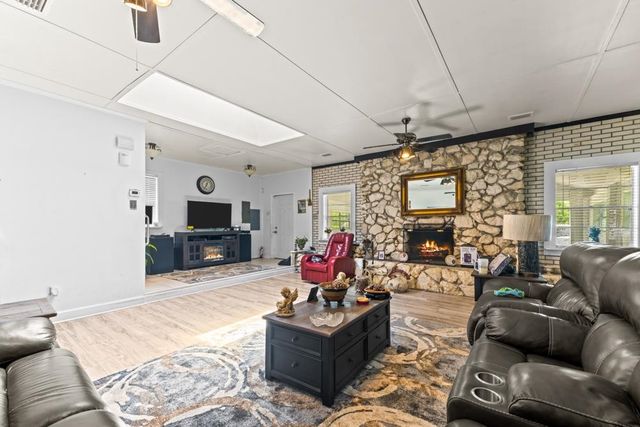 9778 Florida-Georgia Highway, Havana, FL 32333