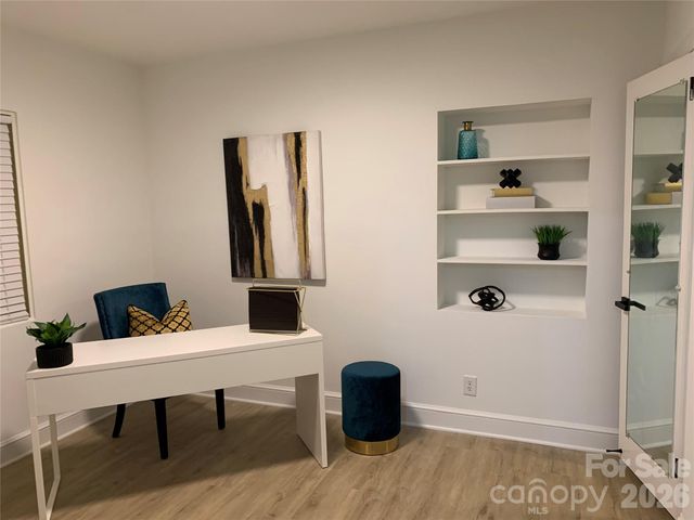 2524 Pickway Drive, Charlotte, NC 28269