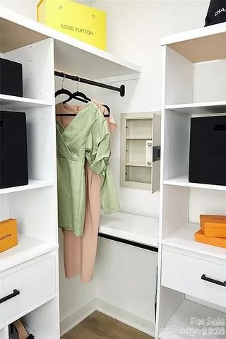 2524 Pickway Drive, Charlotte, NC 28269