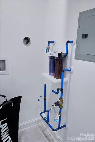 2524 Pickway Drive, Charlotte, NC 28269