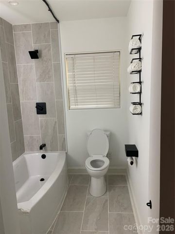 2524 Pickway Drive, Charlotte, NC 28269