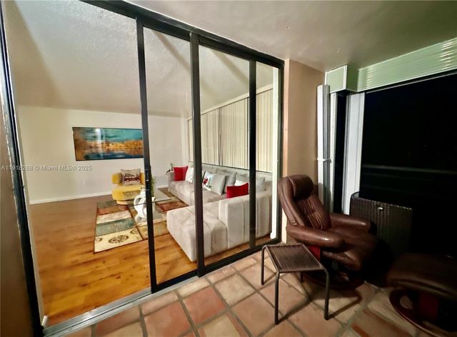 1400 Saint Charles Pl 612, Pembroke Pines, FL 33026