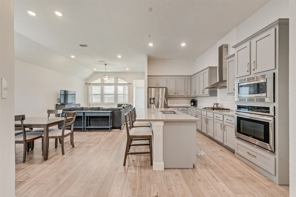1721 Pattenson Trail, Fort Worth, TX 76052 — photo 4